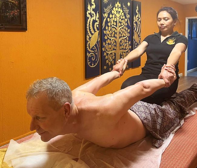Thai yoga massage